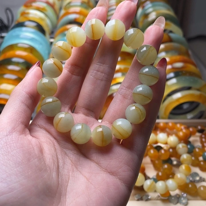 蛇纹石玉手串未镶嵌哈****u