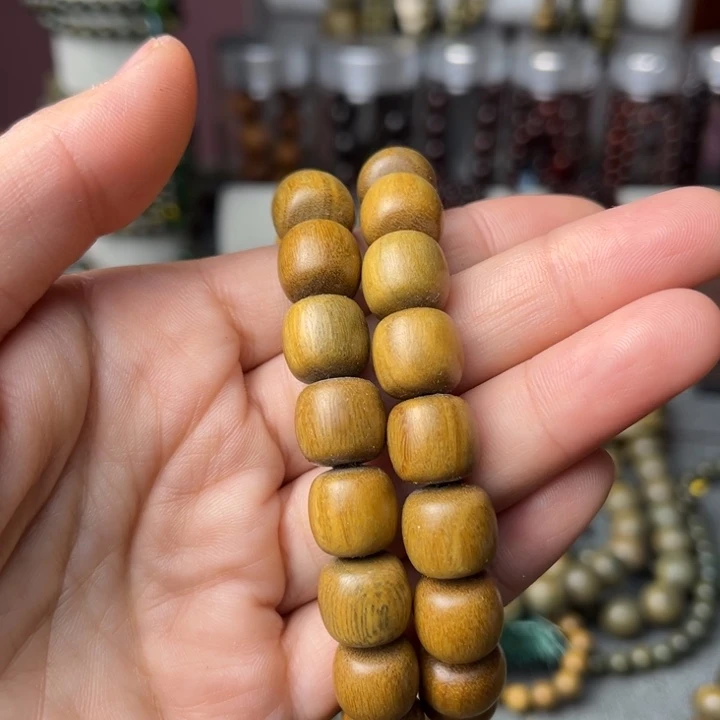 多***多木绿檀1.2手持000000000