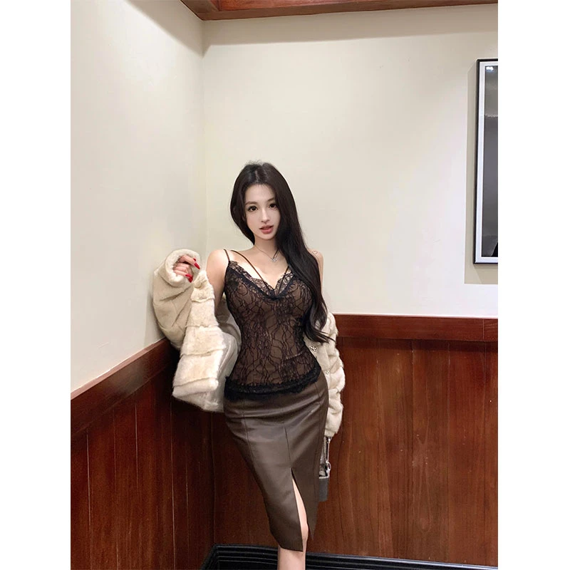 御姐风纯欲性感套装女秋蕾丝V领吊带背心高腰包臀开叉皮裙两件套