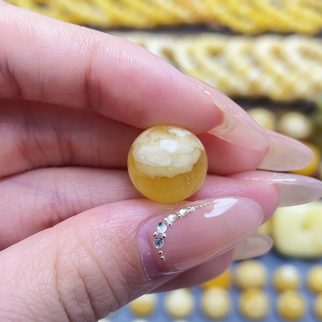 未镶嵌琥珀裸石蜜蜡圆珠13.7mm微瑕