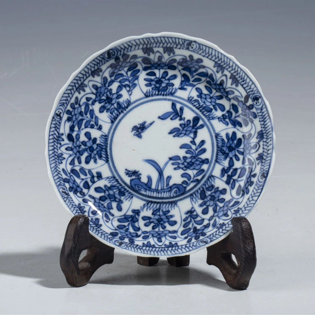 【拍卖-清光绪】·青花花鸟纹花口小盘