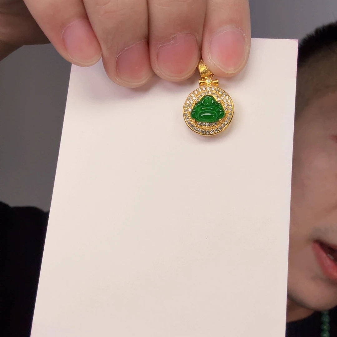 翡翠颈饰银S925镶嵌一件