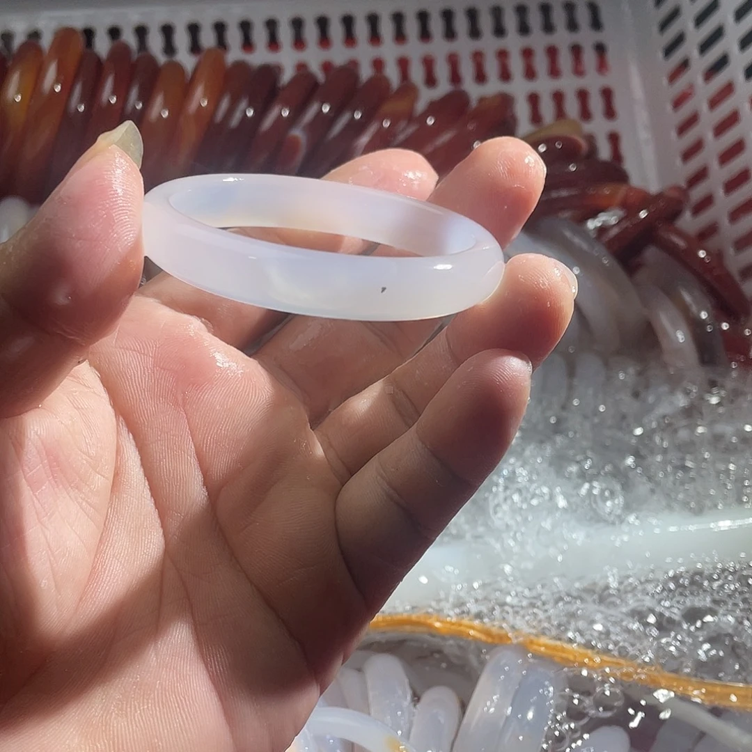 玛瑙/玉髓未镶嵌手镯