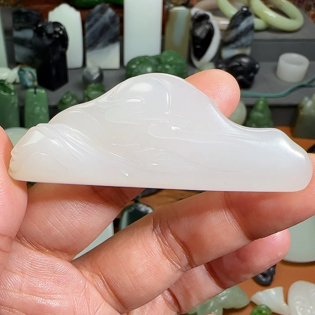 和田玉颈饰未镶嵌