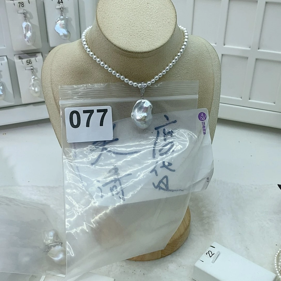 淡水珍珠颈饰合金