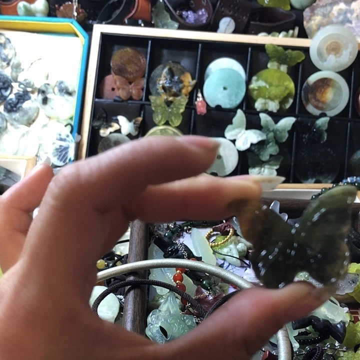 岫玉未镶嵌岫玉挂件