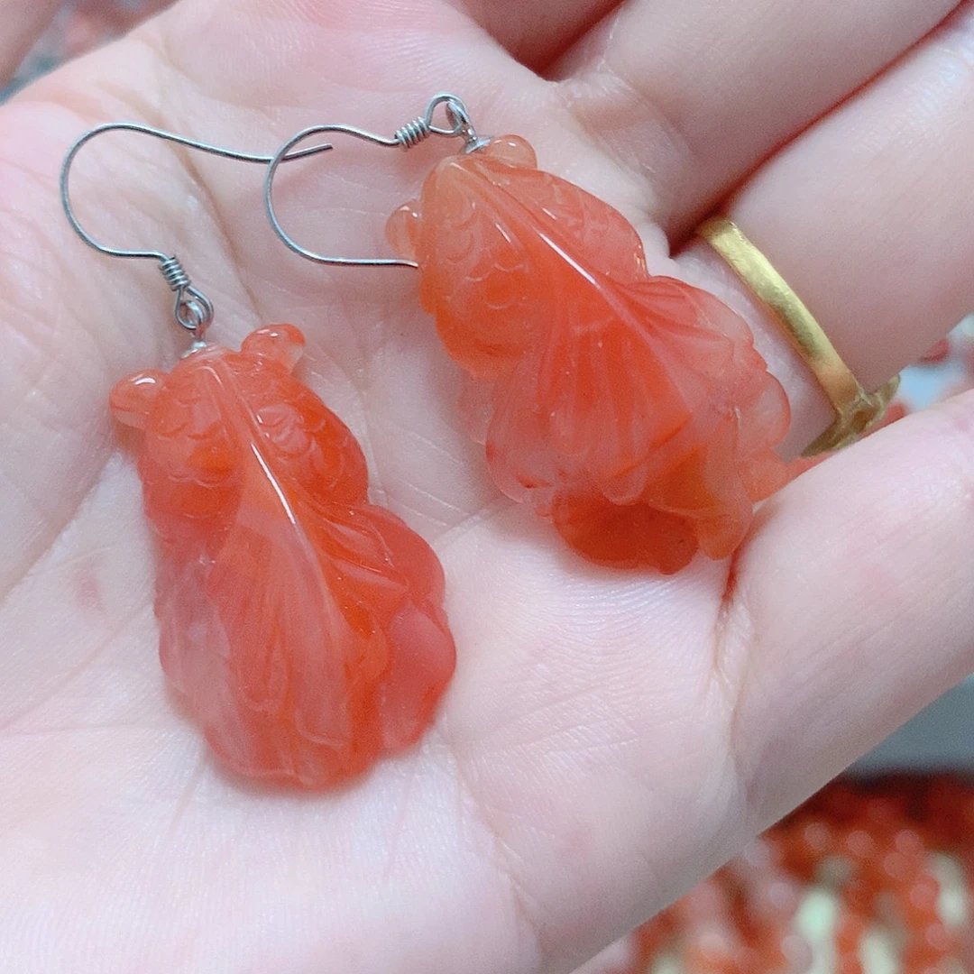 一***红南红玛瑙银S925镶嵌耳坠