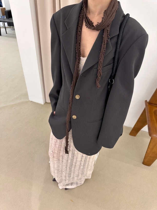 SANSTORE RODERIC WONG 复古宽肩西装 25 早春