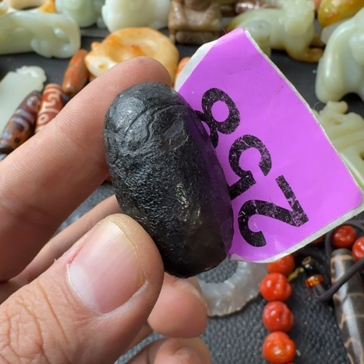 用***5未镶嵌颈饰玛瑙/玉髓