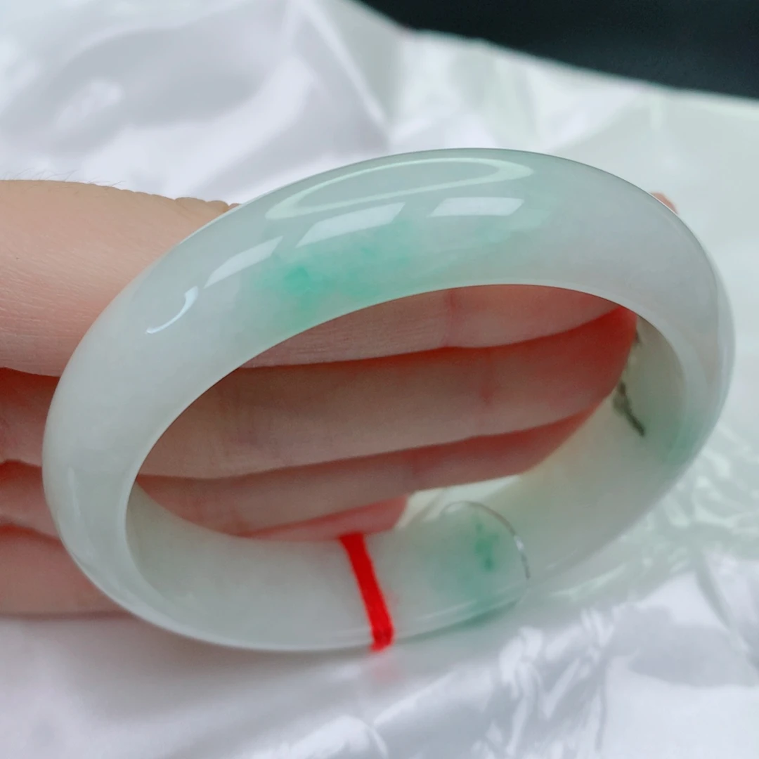 ****໑翡翠手镯未镶嵌52.9正圈，完整