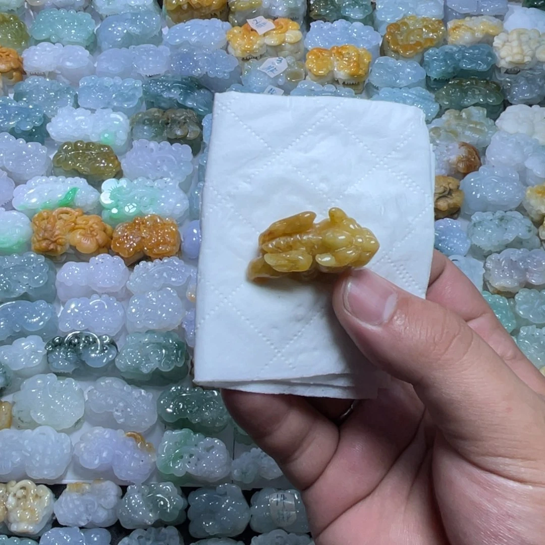 翡翠未镶嵌颈饰天然