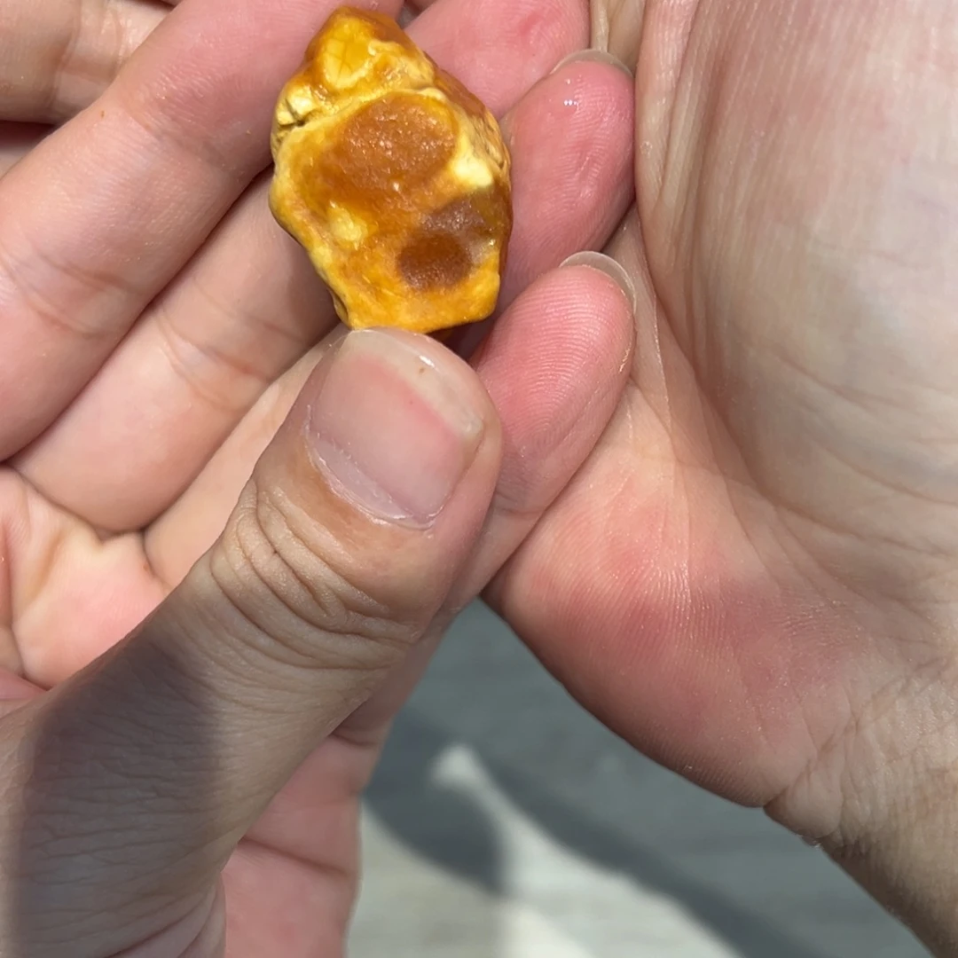 F***L定制琥珀未镶嵌蜜蜡