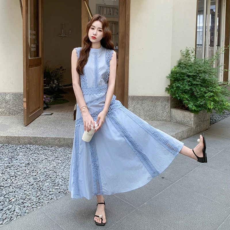 又A又飒气质版型背心裙女2025年夏季新款蓝色高腰镂空花边连衣裙