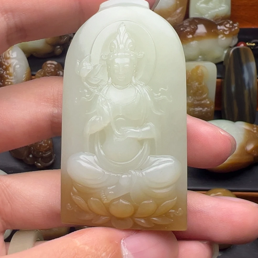 颈饰未镶嵌和田玉