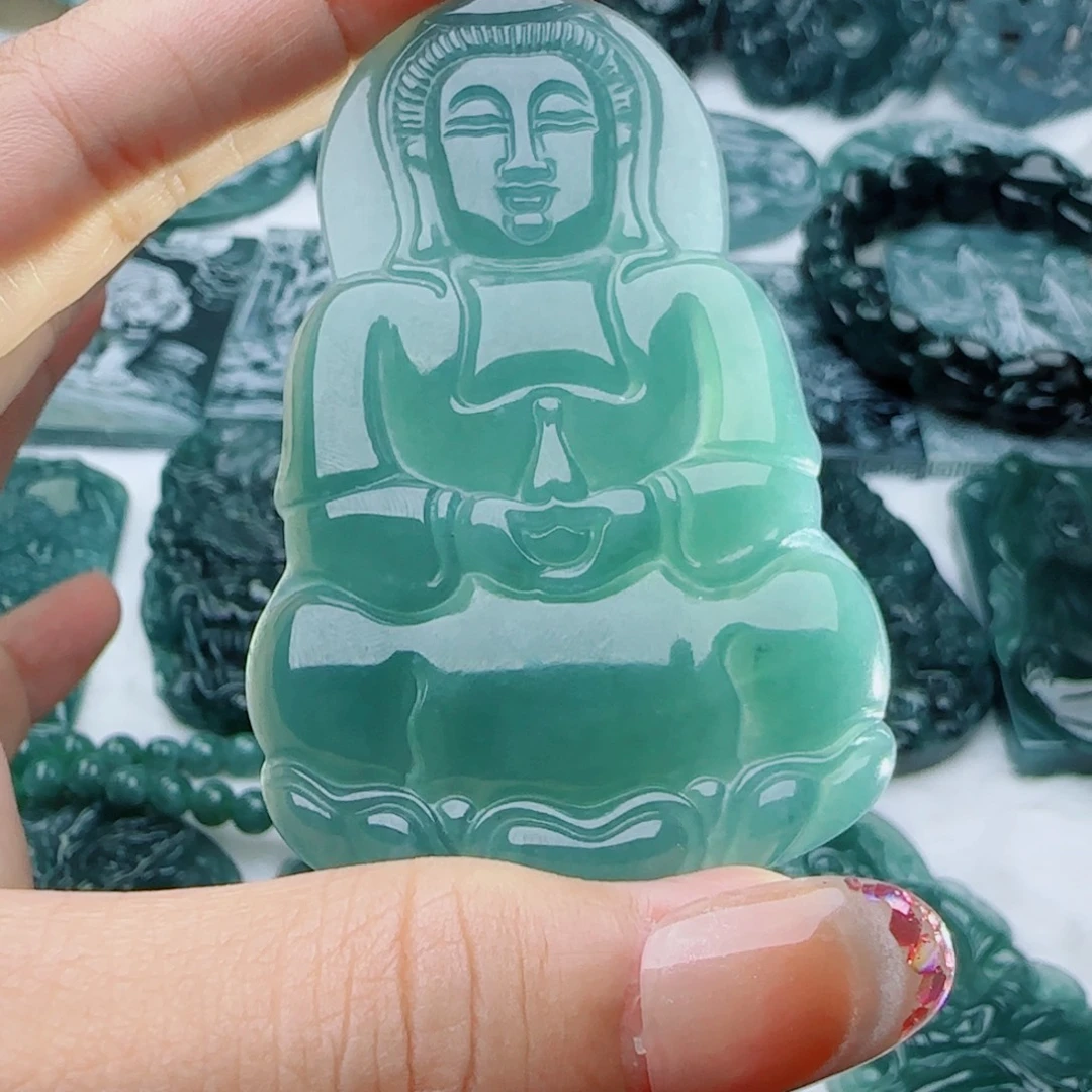 翡翠未镶嵌颈饰多样性发货天然的A货翡翠