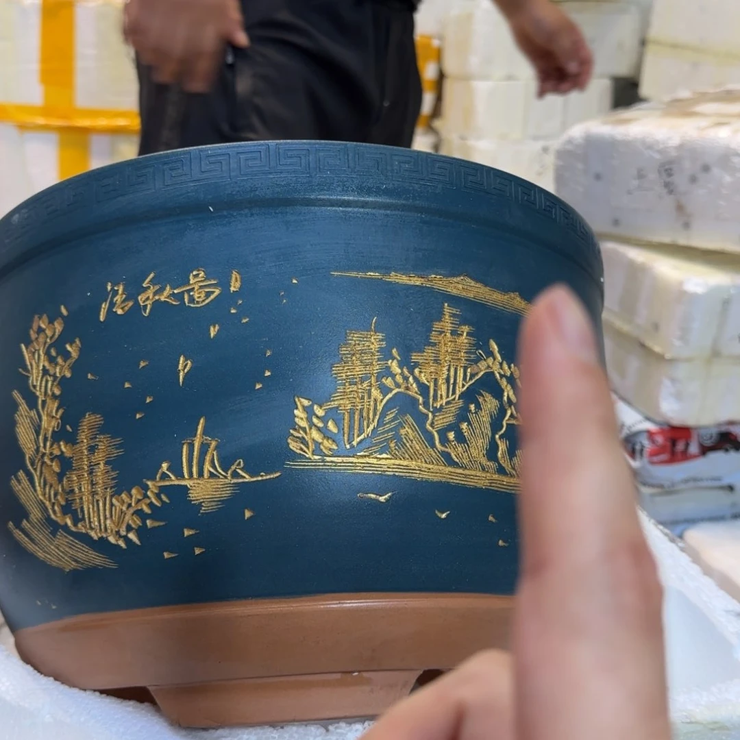 紫砂花盆口径为30厘米