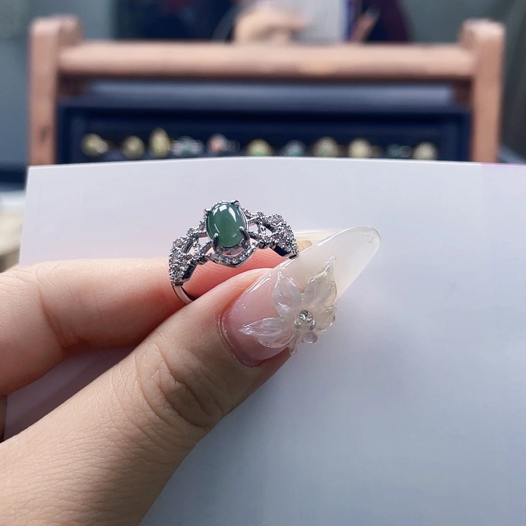 翡翠未镶嵌颈饰天然翡翠Ａ货