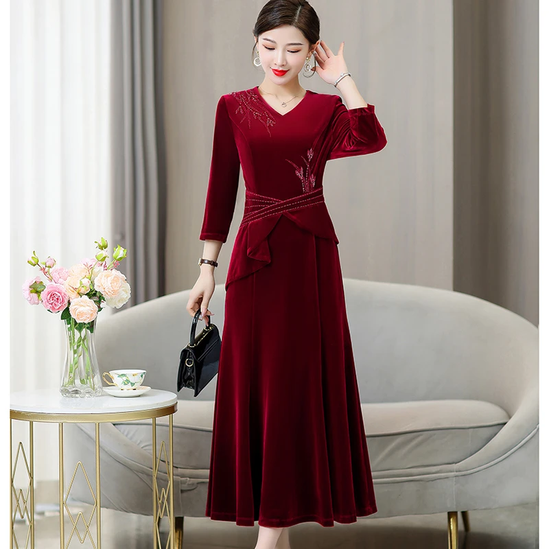 高级感旗袍连衣裙妈妈礼服年轻妈妈装礼服新款喜婆婆婚上档次宴装