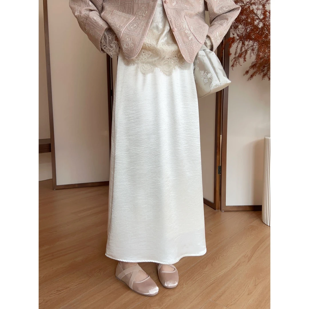 armoirelin 春季新款缎面百搭显瘦a字半身裙