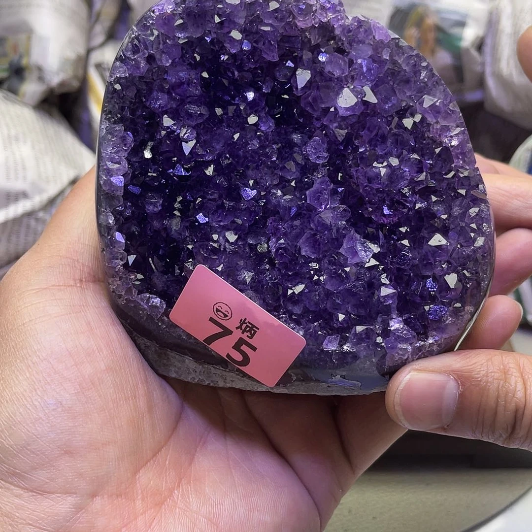 未镶嵌水晶大型摆件（非配饰）