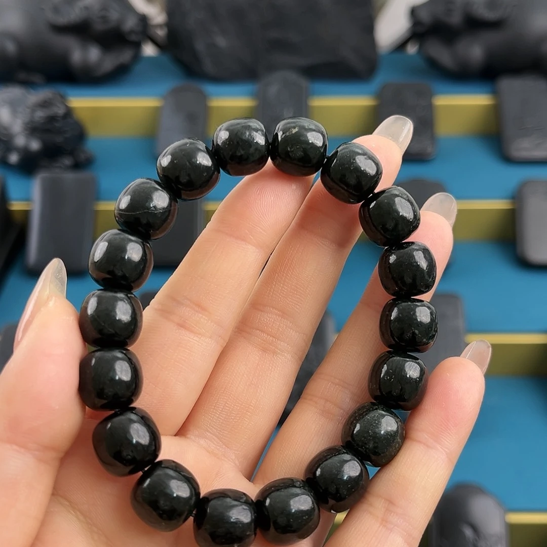 和田玉（青玉）格尔木黑青未镶嵌