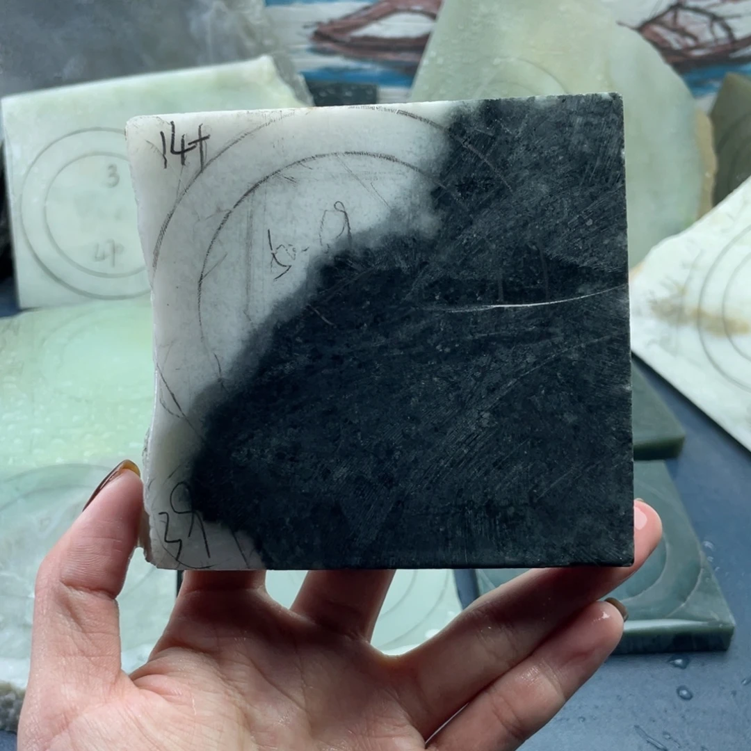 独山玉未镶嵌手镯定制手镯