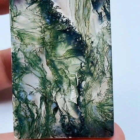 玛瑙/玉髓颈饰未镶嵌曲*刚