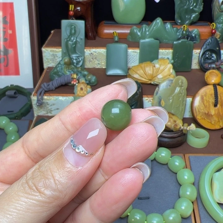 岫岩河磨玉（透闪石质玉）未镶嵌颈饰