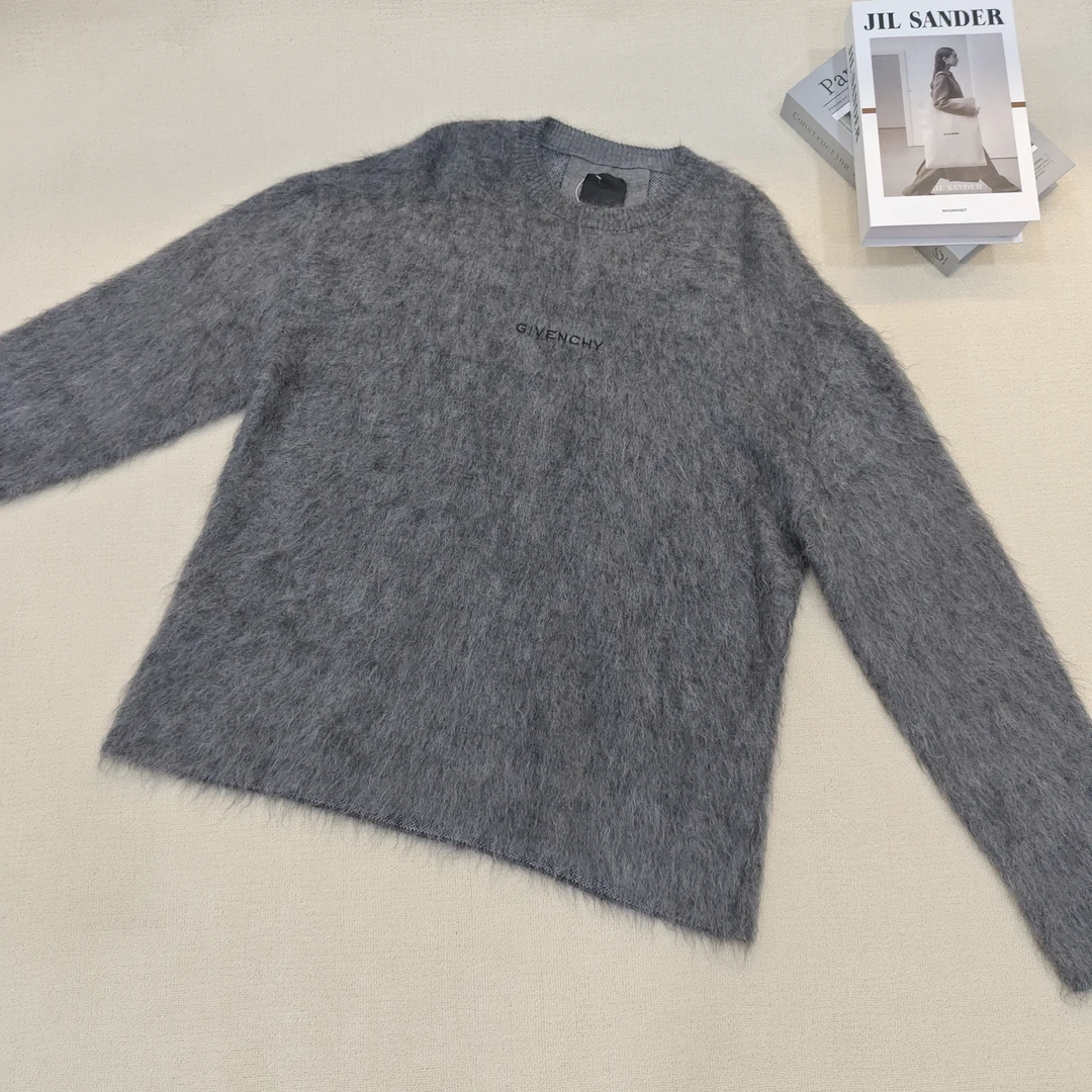 未使用 Givenchy/纪梵希 马海毛套头长袖毛衣 尺码 XXL/F1600981