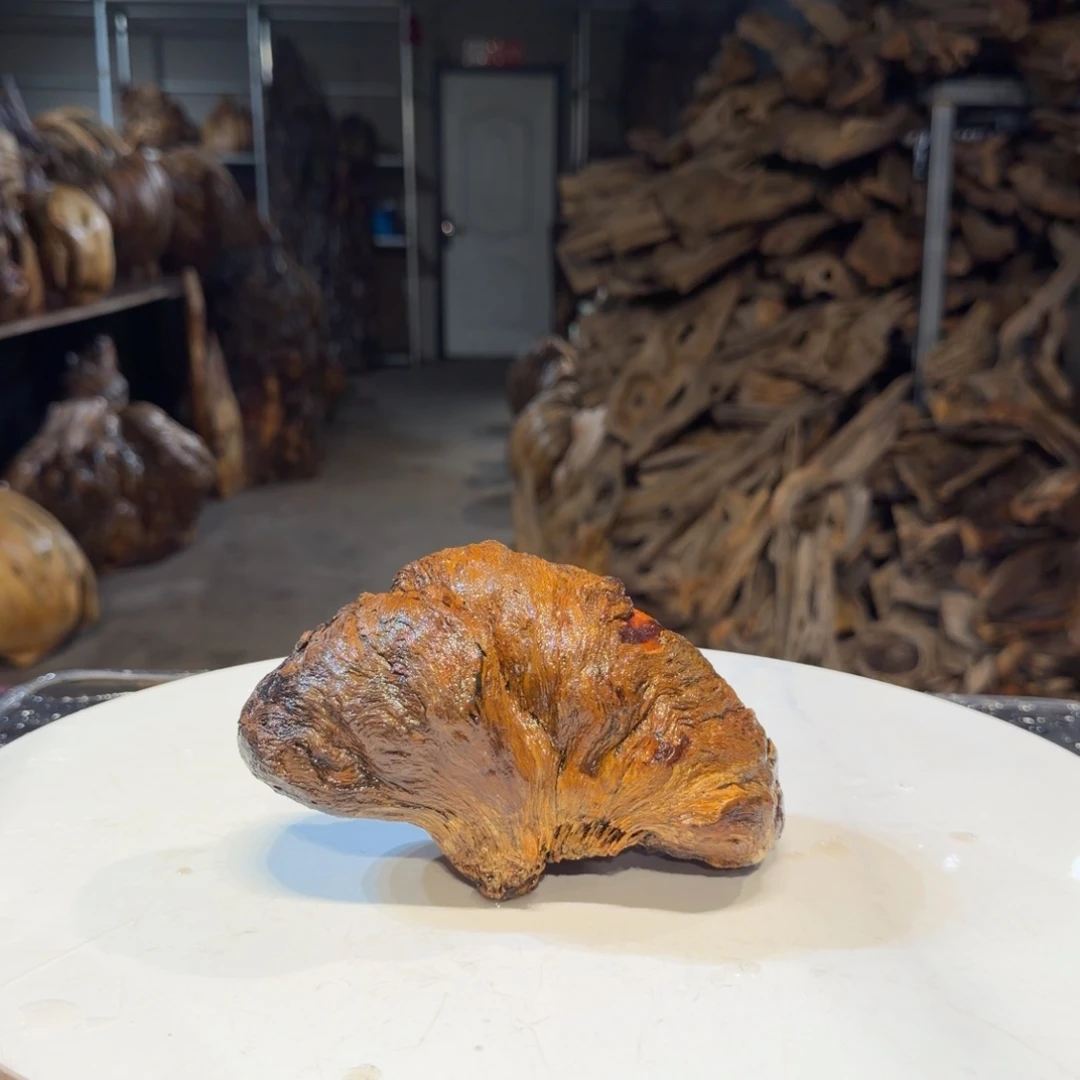 拼***博木王一刀琥珀木摆件197