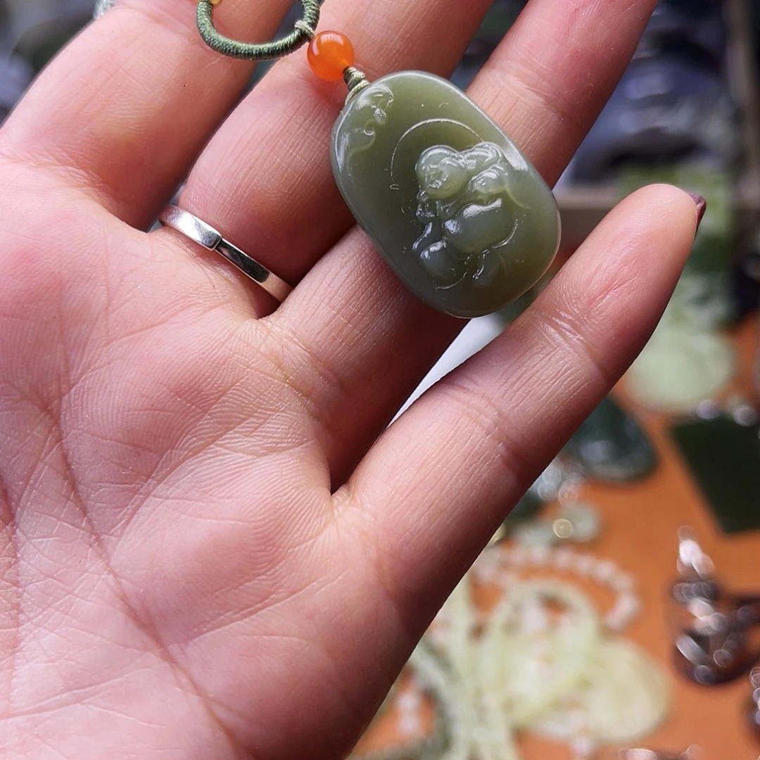 和田玉（糖玉）未镶嵌颈饰