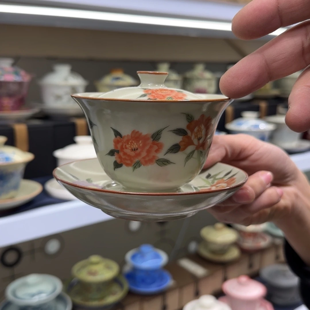 高温下的高温天气使人心情愉悦