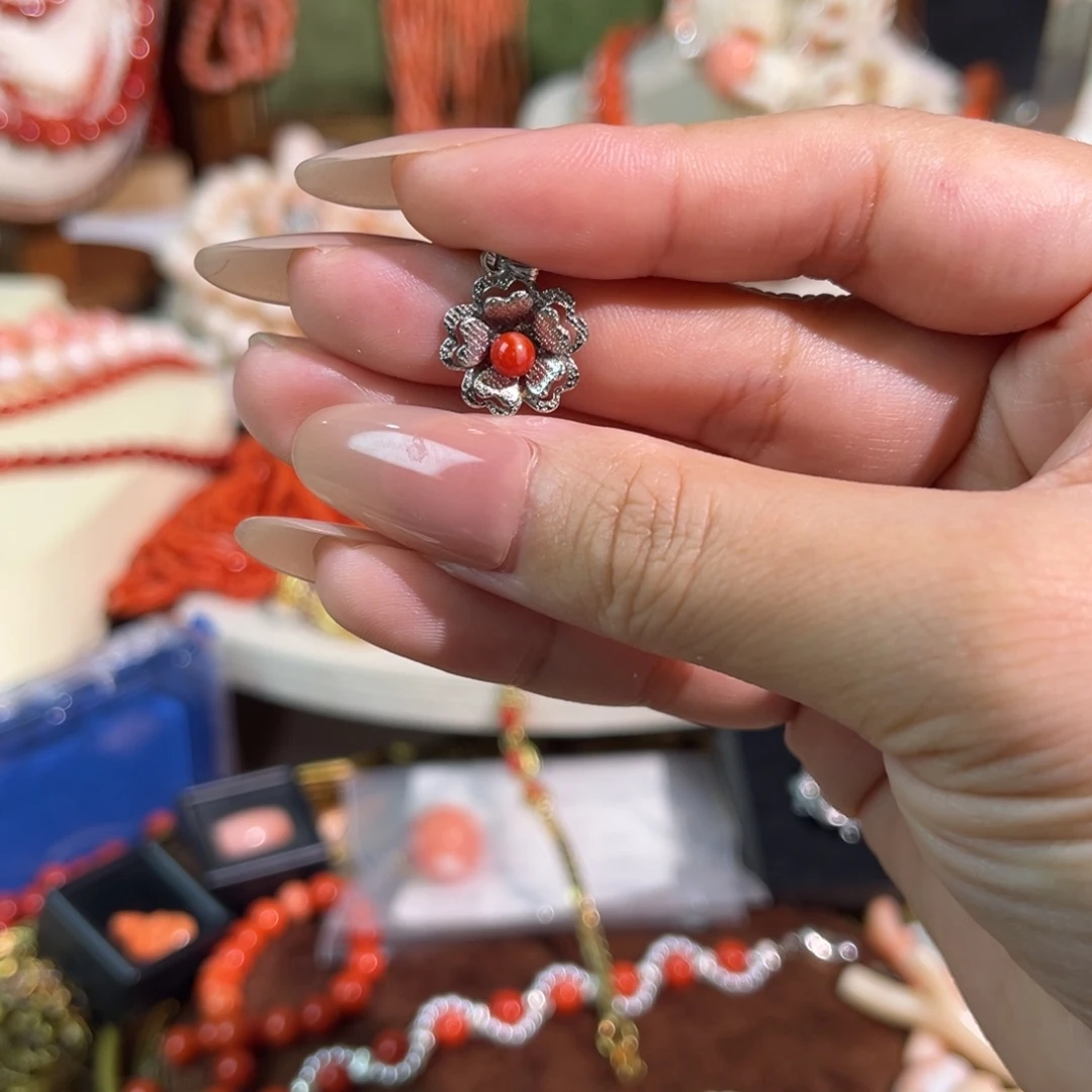 韩***顺无非金属aka小花花