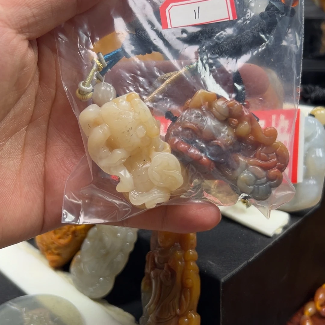 石英质玉（黄龙玉）未镶嵌多样性发货，发其一