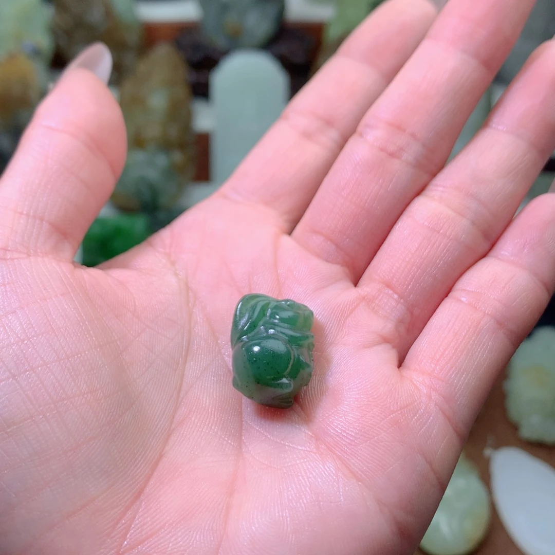 和田玉未镶嵌吊坠(不含链)