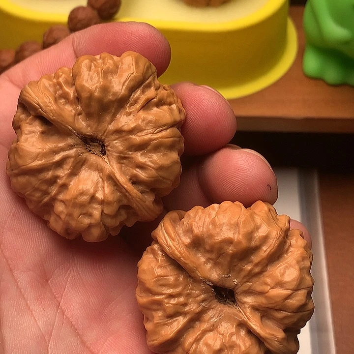 z***乐文玩核桃吊坠蛤蟆头