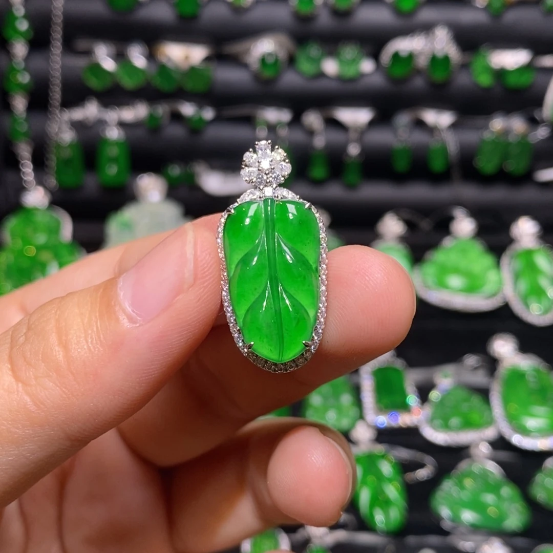 翡翠18K金镶嵌吊坠(不含链)天然翡翠