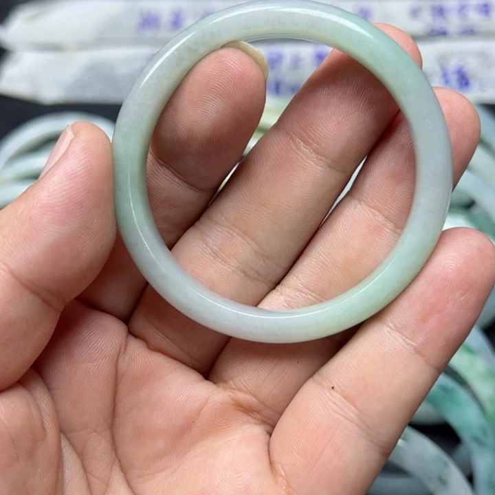 粉***结定制翡翠未镶嵌52