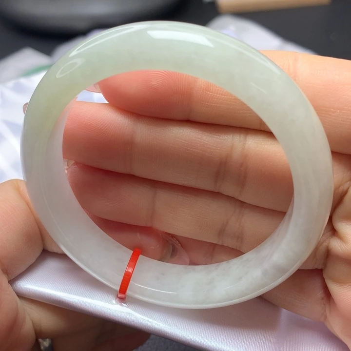 翡翠手镯未镶嵌55555656