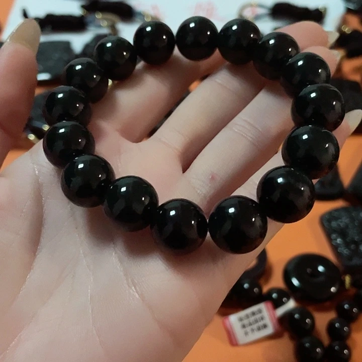 翡翠颈饰未镶嵌墨**遥