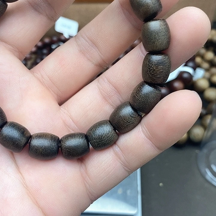 龍****沉香碎屑沉香芽庄野生紫奇1.0