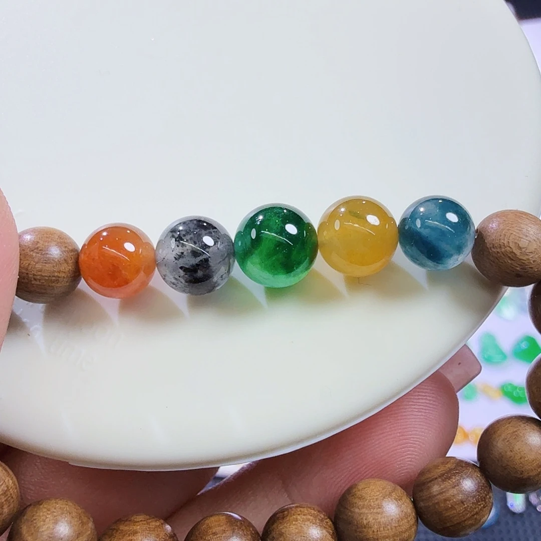 翡翠未镶嵌颈饰裸石