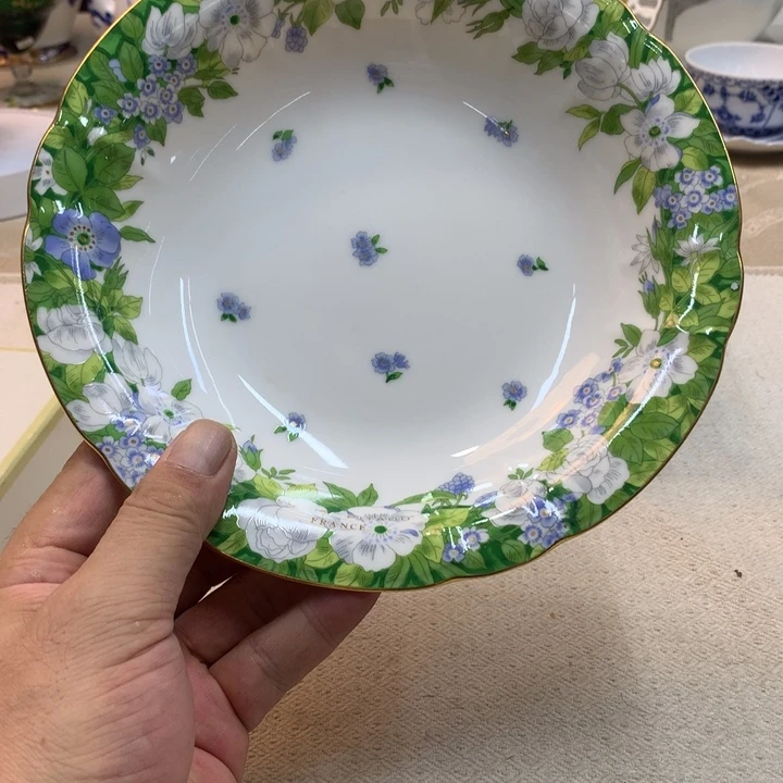 紫砂金瓷阁精品瓷器店