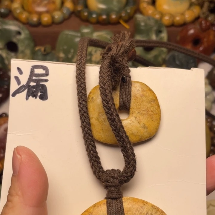 未镶嵌岫岩河磨玉（透闪石质玉）珠宝奇石