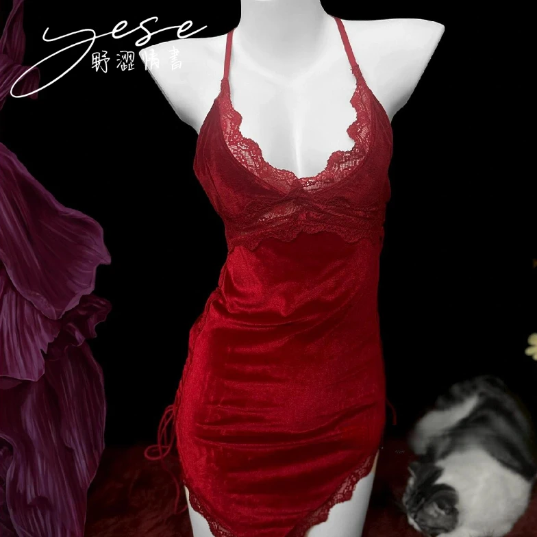 【魅惑学姐】Yese野涩情书纯欲法式露背轻奢吊带裙背修身性感背心