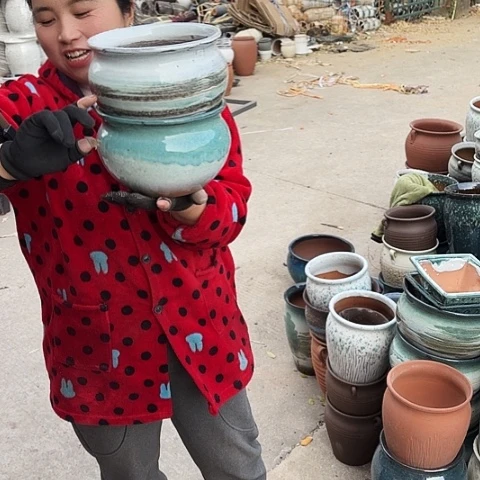 口19高13瑕疵盆子。