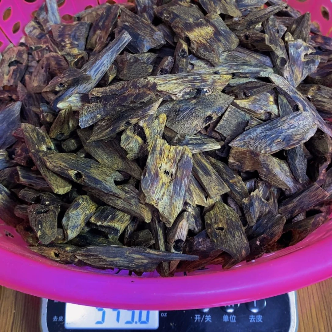 夭***夭沉香沉香碎屑棋楠白鹭块料549克