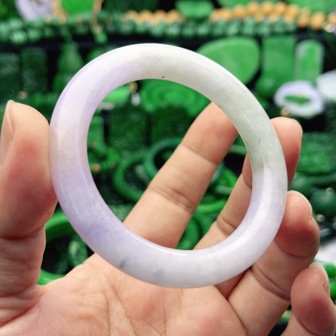 翡翠未镶嵌颈饰手镯