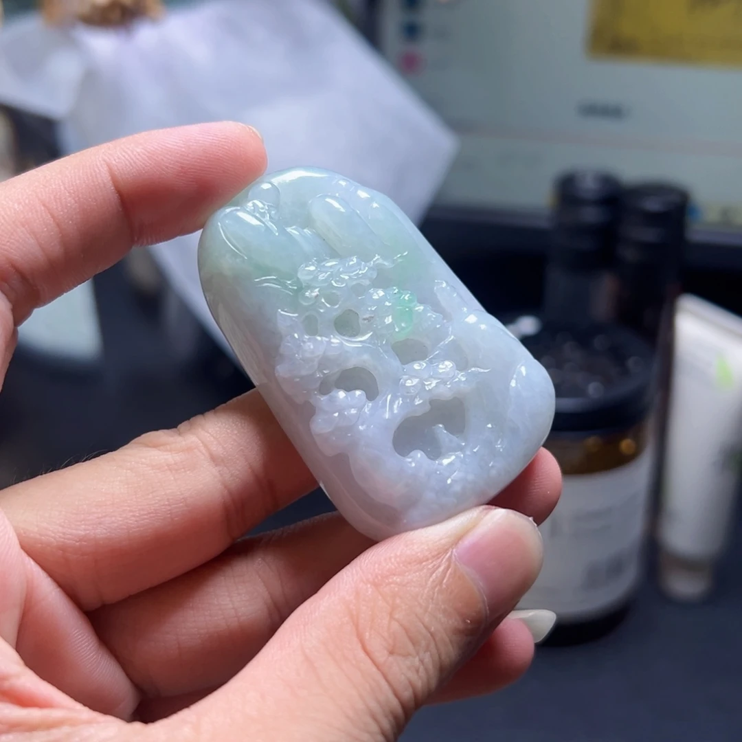 翡翠未镶嵌颈饰翡翠挂件