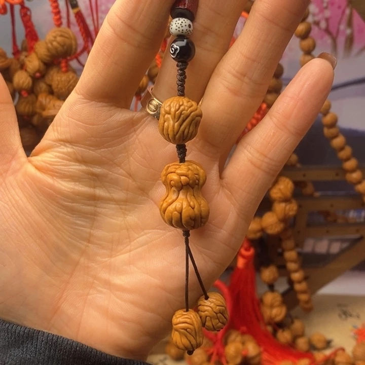 桃核吊坠龙纹桃枭